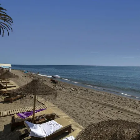 Alhambra Del Mar Апартаменты